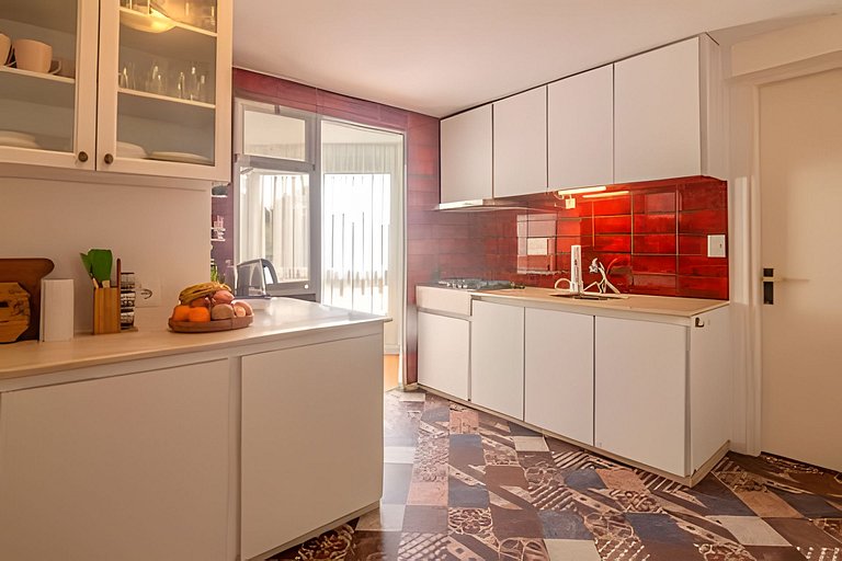 Oceana Suites: Bora-Bora, Punta del Este.