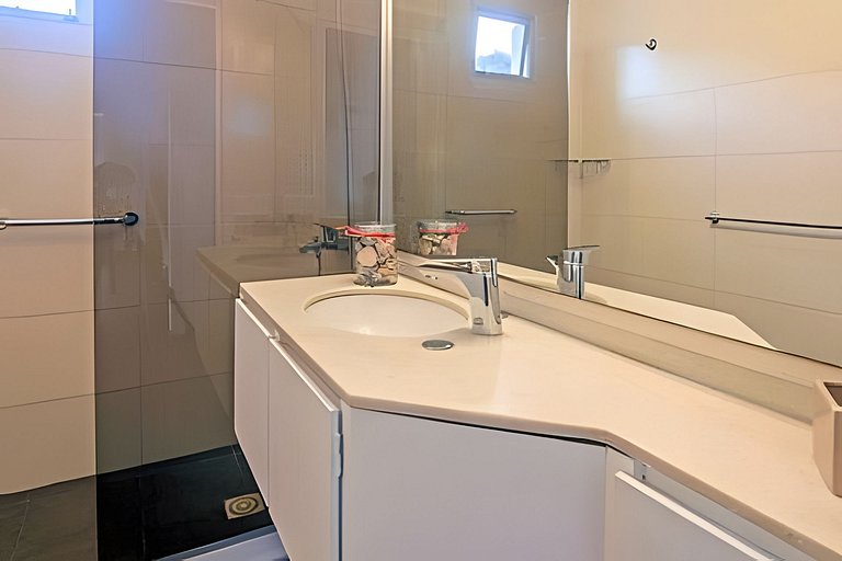 Oceana Suites: Bora-Bora, Punta del Este.