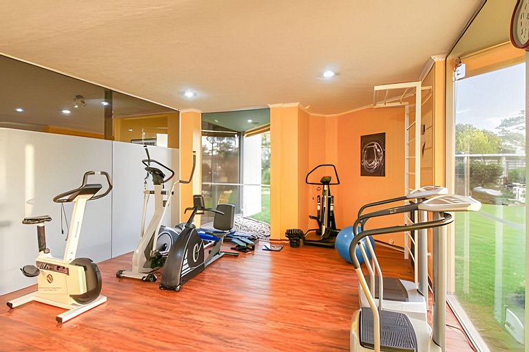 Oceana Suites: Bora-Bora, Punta del Este.