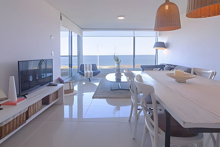 Maravilloso departamento con vista al mar, Punta.