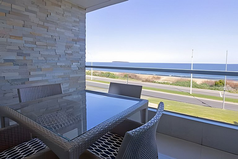 Maravilloso departamento con vista al mar, Punta.