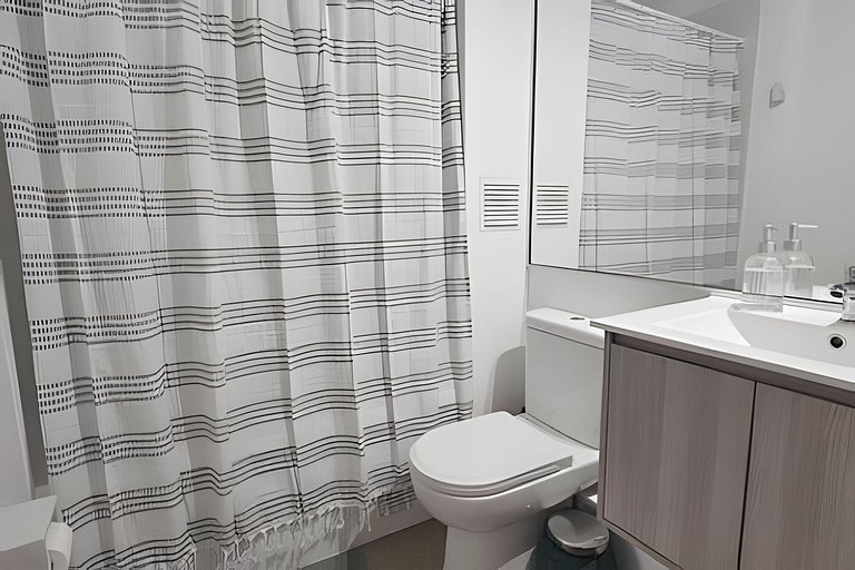 Apartment minutes from Faro Monumental, La Serena.