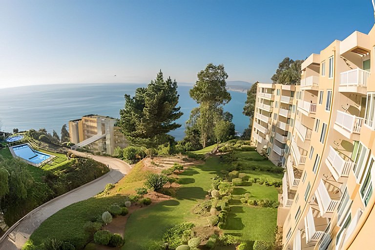Apartamento com vista para o mar em Bahía Pelícanos.