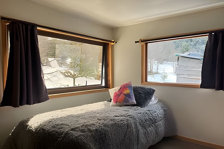 Quarto no “Volkano”, aluguel de ski, Corralco.