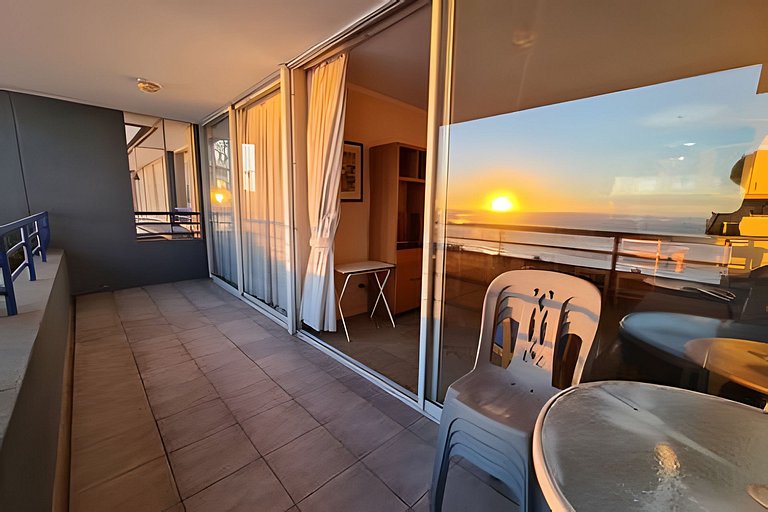Apartment with pool and sports courts, in front of Playa Coc