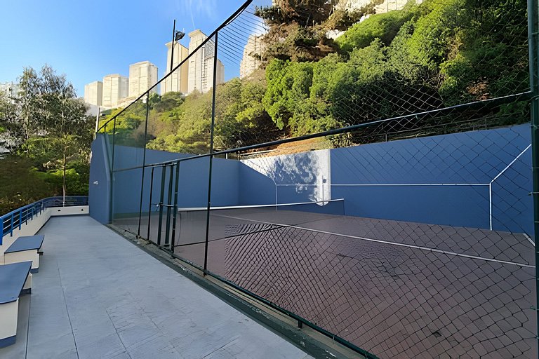 Apartment with pool and sports courts, in front of Playa Coc