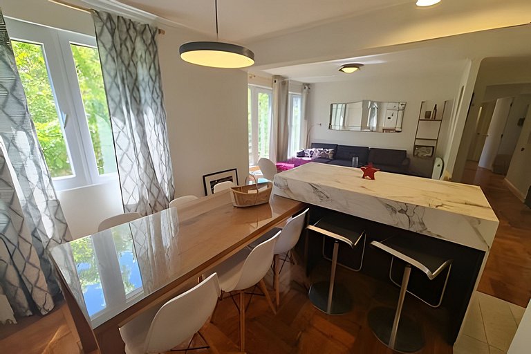 Oceana Suites: Caminos de Historia, Santiago.