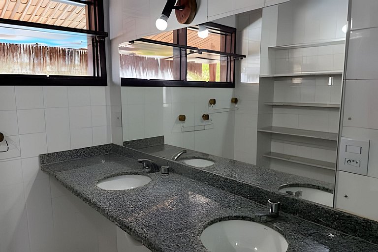 Casa con piscina y quincho en Tibau do Sul.