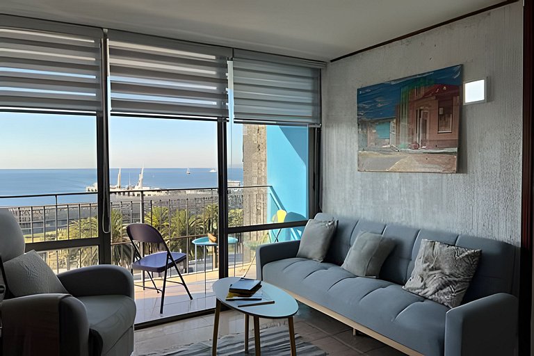 Apartamento com vista para o mar, a passos do Muelle Barón.