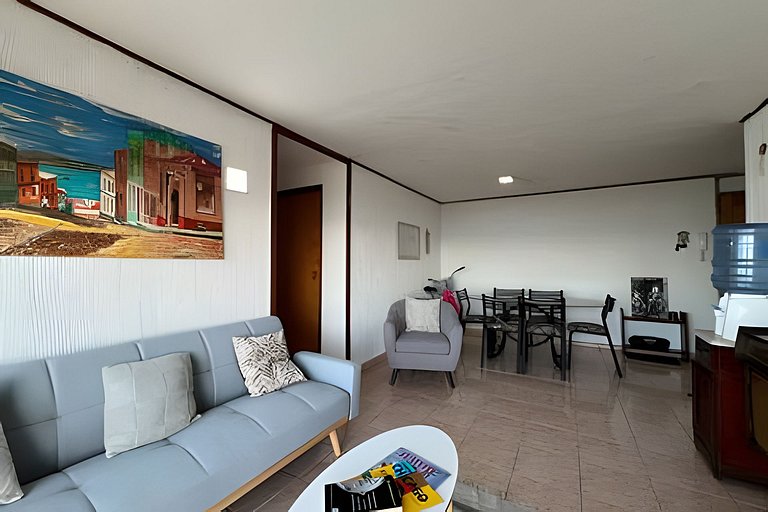 Apartment with ocean view, steps from Muelle Barón.