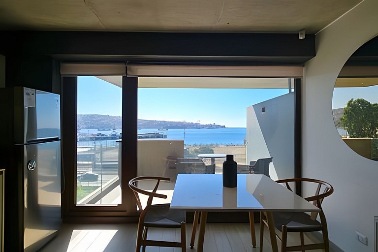 Incredible apartment in Muelle Barón, Valparaíso.