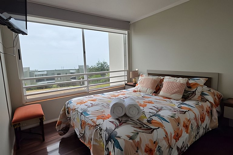 Apartamento com vista para o mar, em frente à Playa Cochoa.