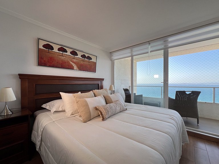 Apartment with a sea view in Costa de Montemar.