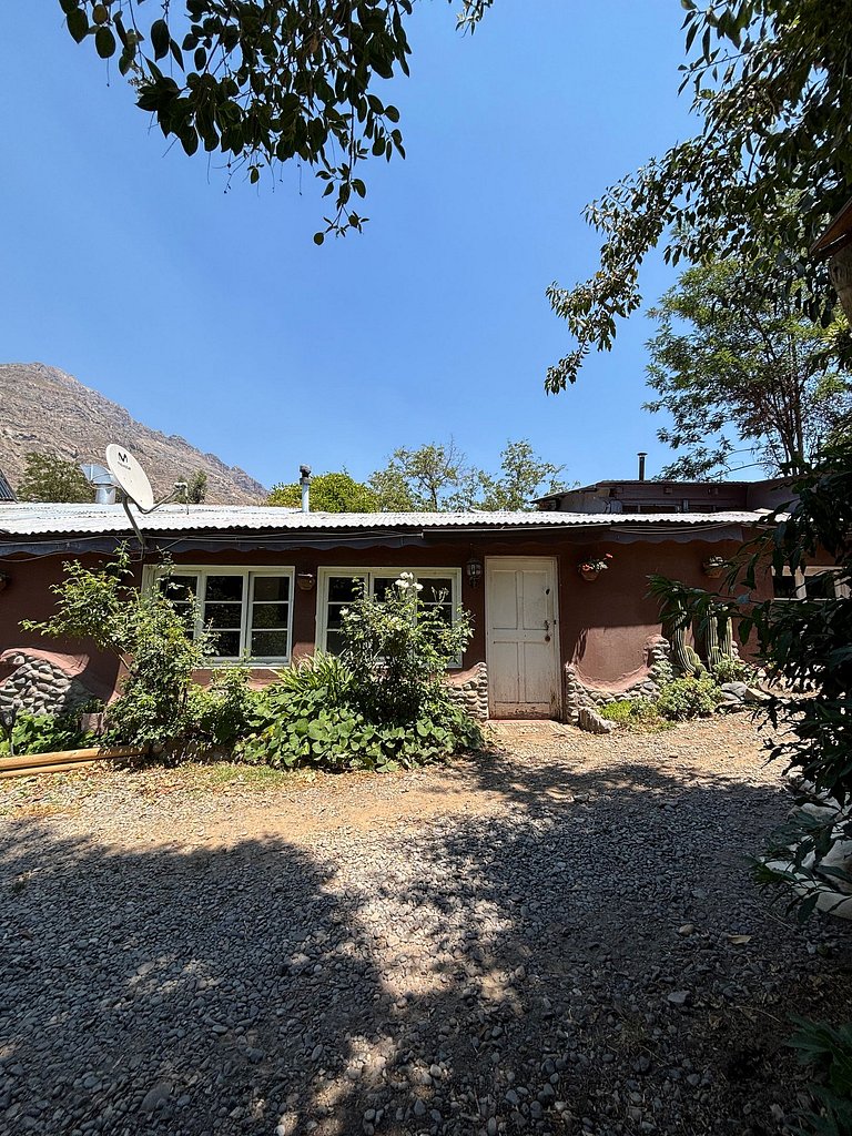 Cabin with pool, San Alfonso.