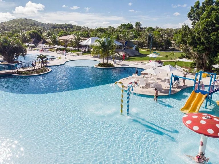Apartamento com piscinas incríveis, Barra de São Miguel.