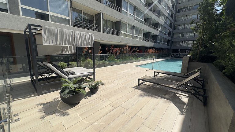 Wonderful apartment steps from the metro, Ñuñoa.