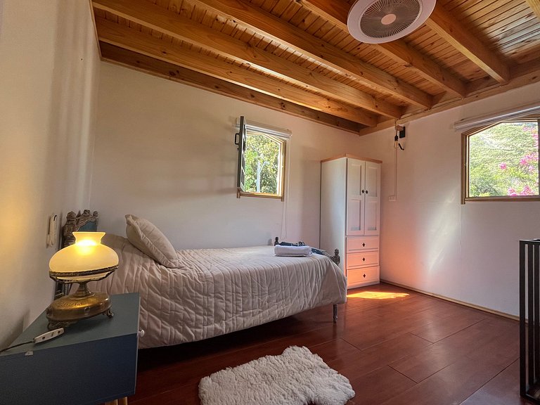 Amplia casa con piscina y tinaja, Cajón del Maipo.