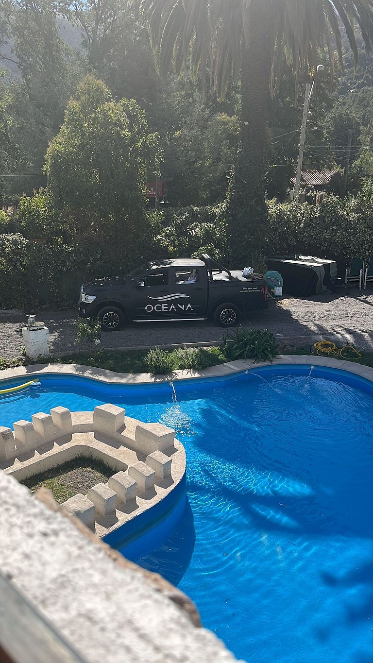 Amplia casa con piscina y tinaja, Cajón del Maipo.