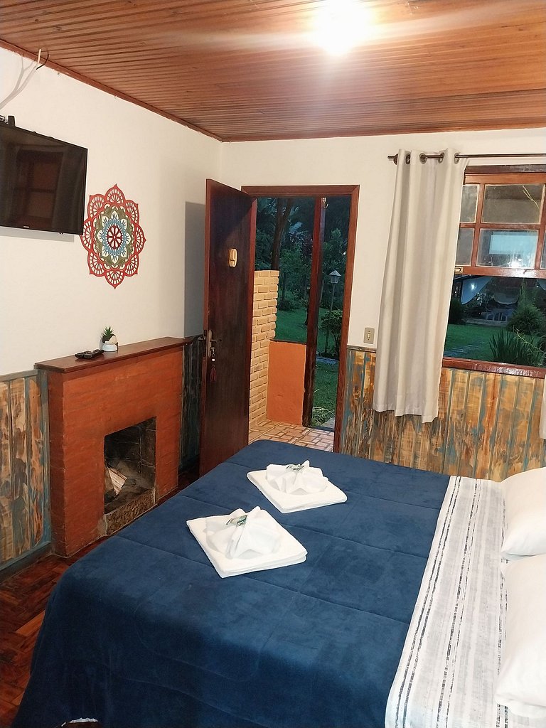 Chalet con piscina en entorno natural, Maringá.