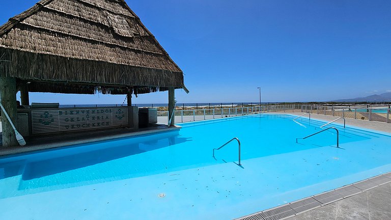 Apartamento com incrível lagoa artificial, La Serena.
