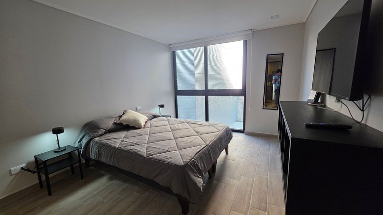 Apartment steps from the metro and Centro Cultural La Moneda