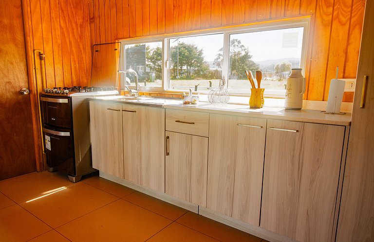 Cabin in a private complex, steps from the sea, Curanipe.