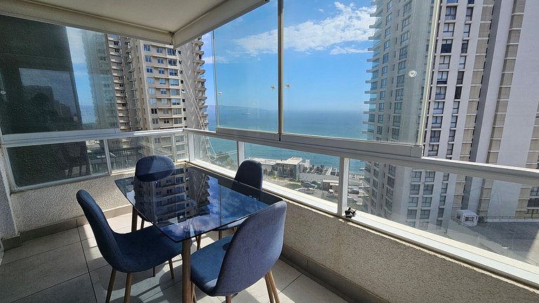 Apartment with ocean view, steps from the Dunes of Concón.