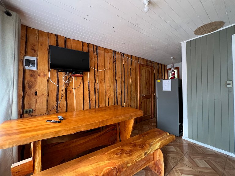 Family cabin minutes from Lake Licanray.