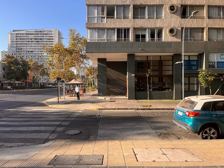 Apartment minutes from Santa Isabel Metro.