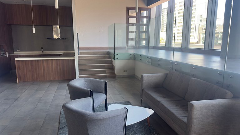 Departamento con excelente conectividad, irarrázaval.