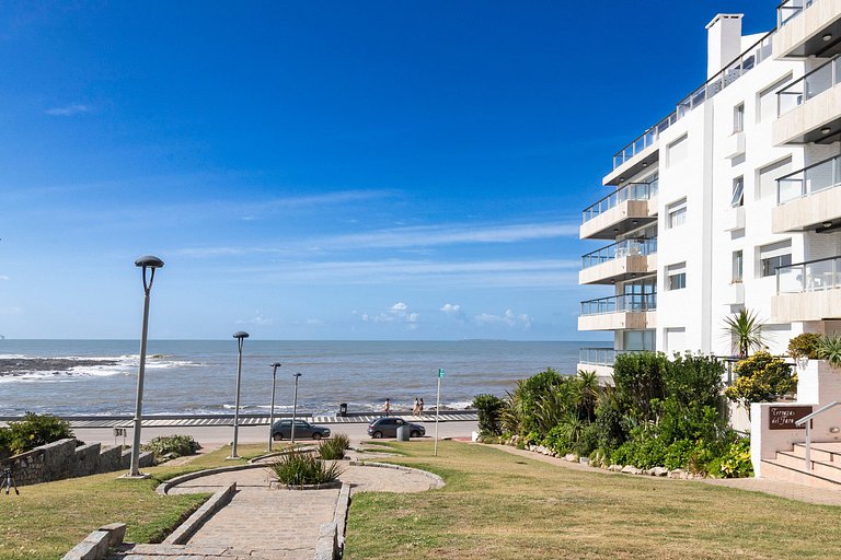 Apartamento familiar em frente ao mar, Punta del Este.