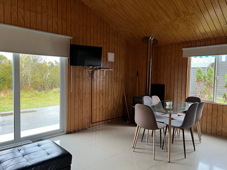 Cabin with green areas, steps from the sea, Curanipe.