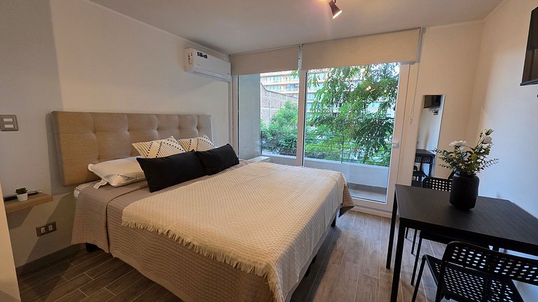 Departamento con A/C a minutos de Movistar Arena.