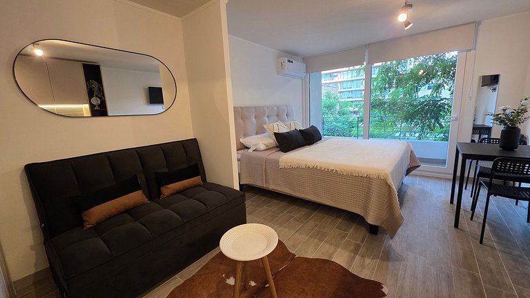Apartment with A/C minutes from Movistar Arena.