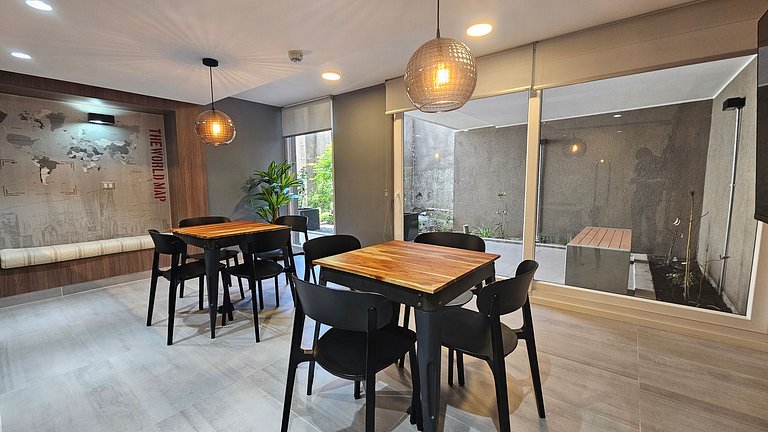 Apartment with A/C minutes from Movistar Arena.