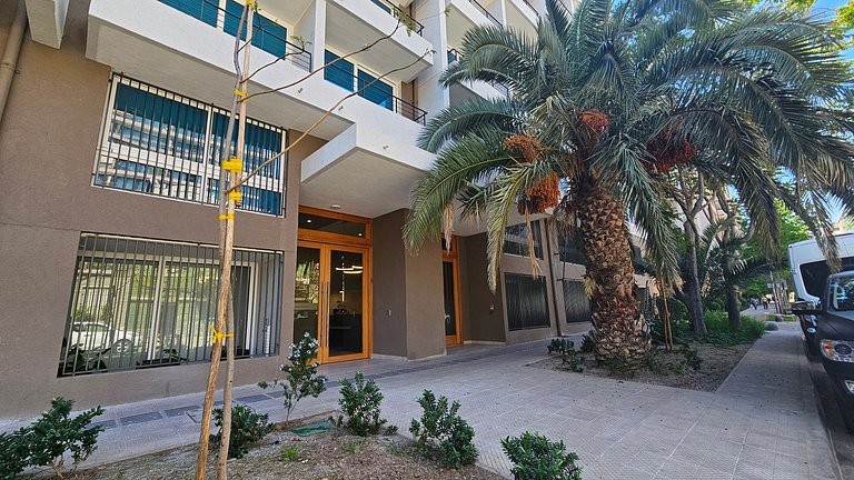 Departamento con A/C a minutos de Movistar Arena.