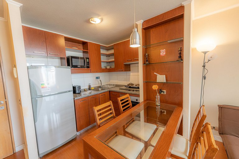 Apartment with parking, steps from the sea and Mall Marina.