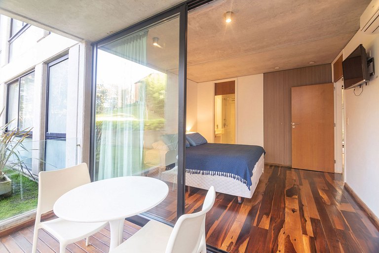 Apartment with spa amenities in Punta.