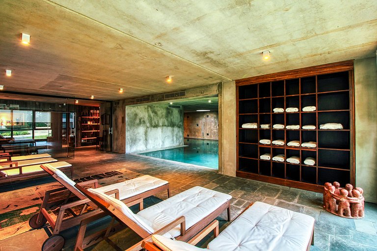 Apartment with spa amenities in Punta.