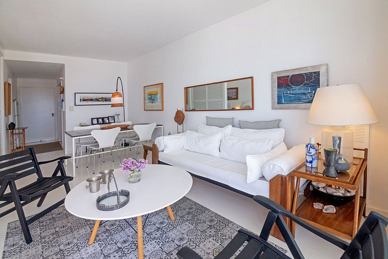 Apartamento con excelente ubicacion, Punta.
