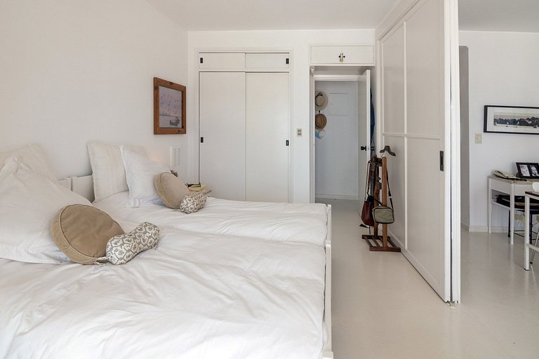 Apartamento con excelente ubicacion, Punta.