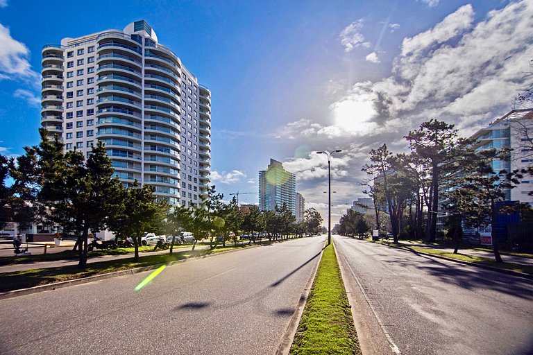 Apartamento com amenidades incríveis, Punta.