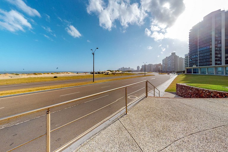 Apartamento familiar con vista a Playa Brava, Punta.