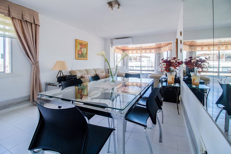 Apartamento con excelente ubicación en Punta.