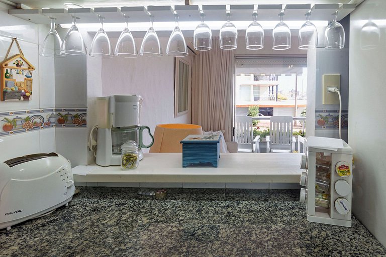 Apartamento con vista al Muelle de Mahilos, Punta.