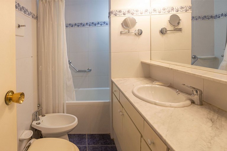 Apartamento con vista al Muelle de Mahilos, Punta.