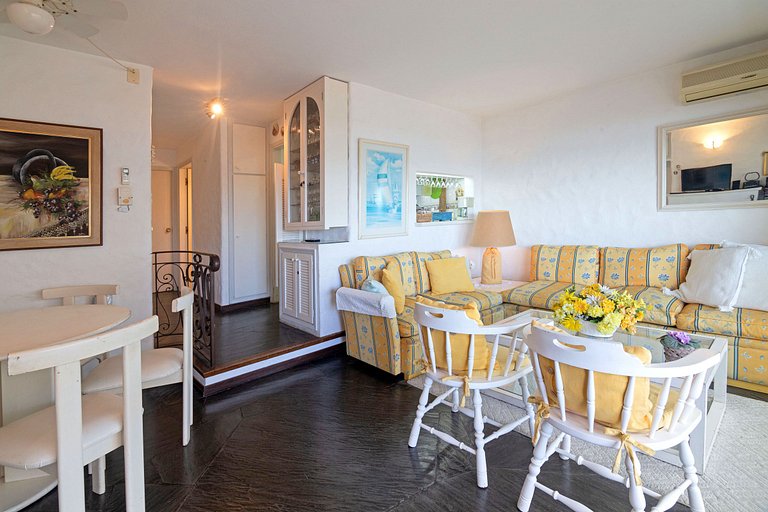 Apartamento con vista al Muelle de Mahilos, Punta.