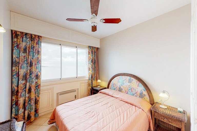 Apartamento frente a Playa Mansa, Punta del Este.