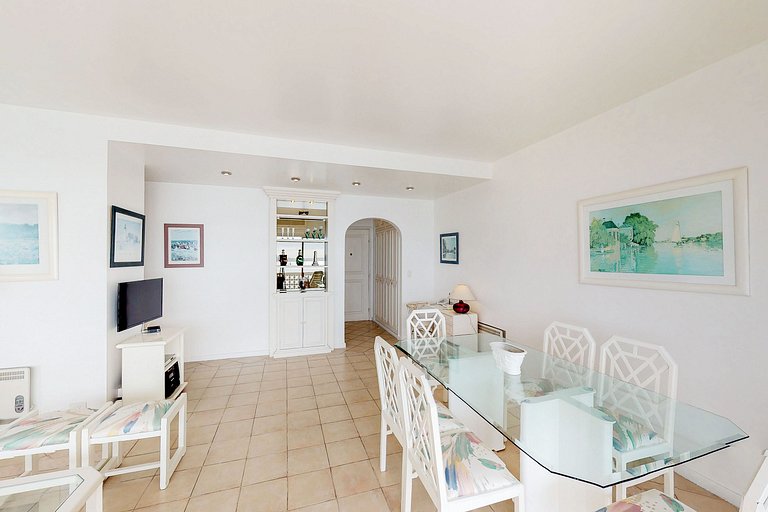 Apartment facing Playa Mansa, Punta del Este.
