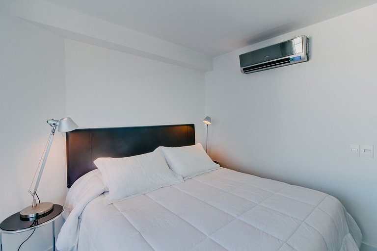 Apartment with excellent amenities in Punta del Este.